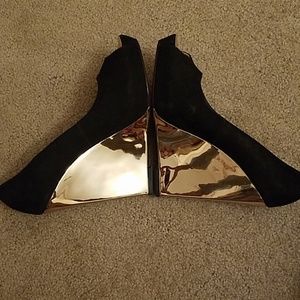 Black and Gold Peep Toe Wedges